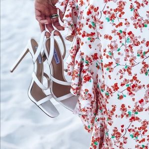 BRAND NEW!! Steve Madden Grade White